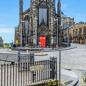 Trocadero - Central-royal Mile Castle Apartment